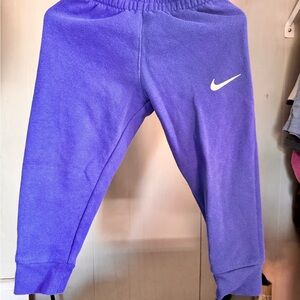 Boys 3T Nike sweat set $10
